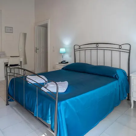 Affittacamere Residenza D'epoca Olimpia 4*